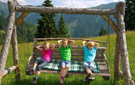 Riesenschaukel für Kinder